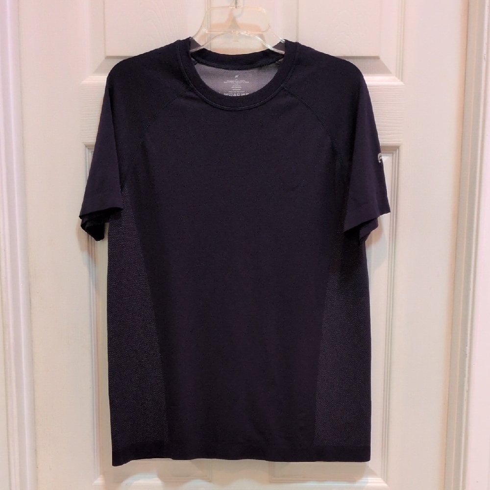 Fabletics The Training Day Men's Short Sleeve Performance Shirt Navy Size Medium